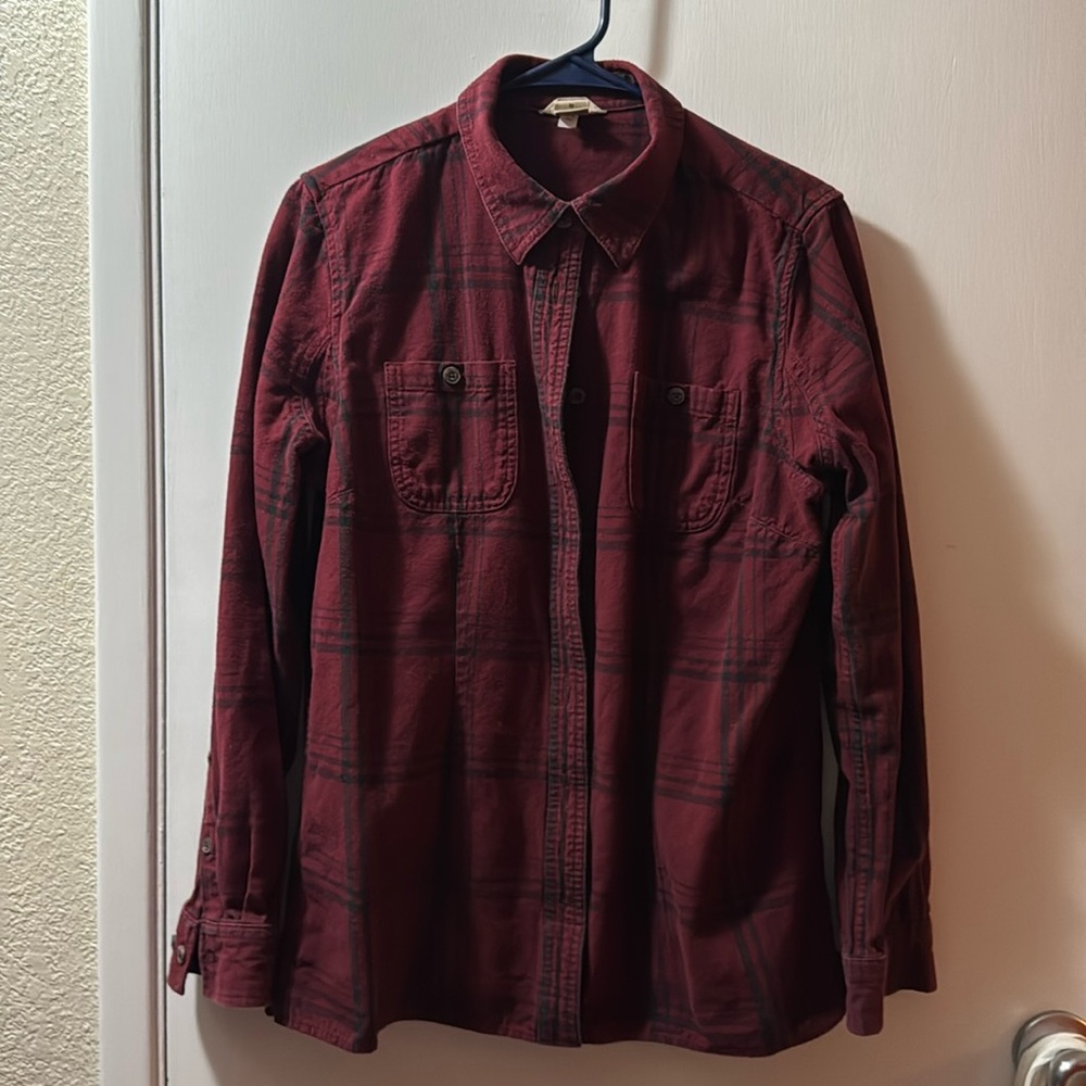 Women’s flannel shirt